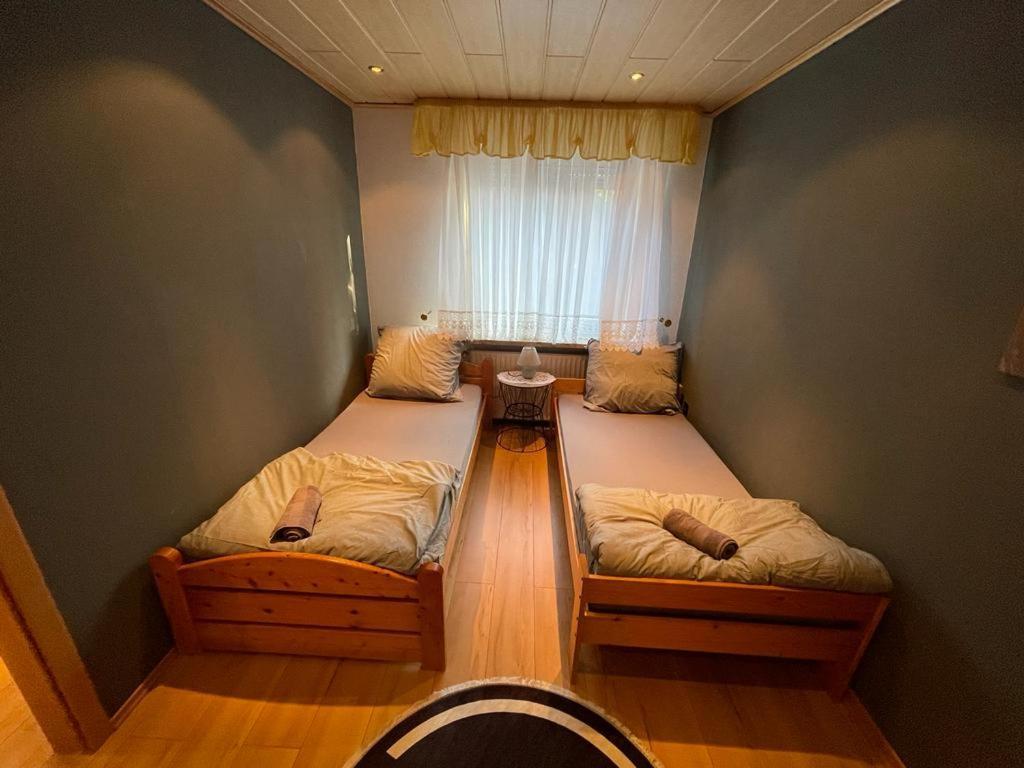 Fairbooking24Private Apartments Nbg Exhibition Ground Room Agancy Nuremberg Bagian luar foto